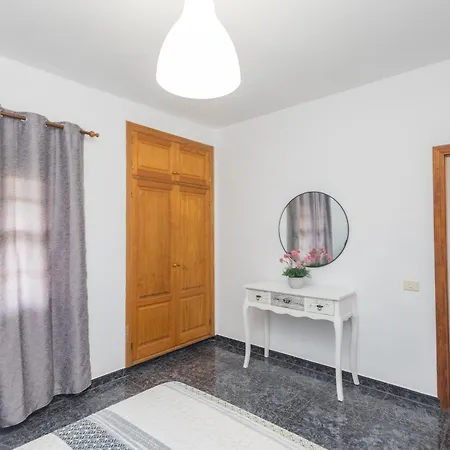 Lightbooking Luymar 2 Bedroom De Con Piscina Lägenhet Mazo